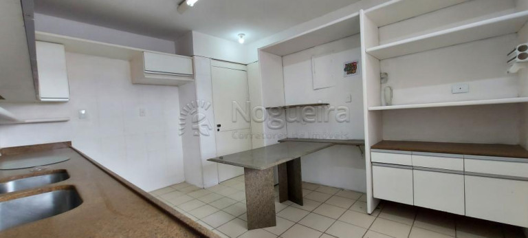 Imagem Apartamento com 5 Quartos à Venda, 187 m² em Graças - Recife