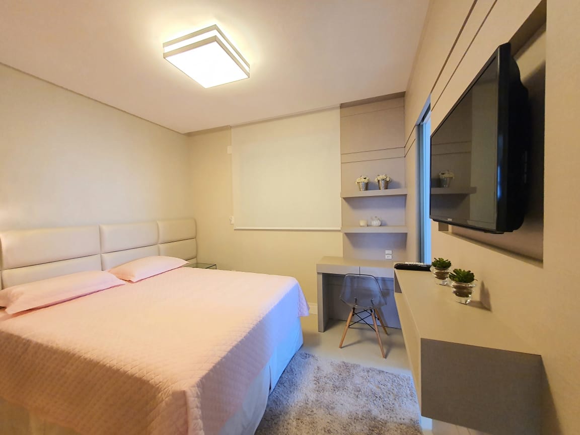 Imagem Apartamento com 3 Quartos à Venda, 135 m²em Centro - Balneário Camboriú Imagem Apartamento com 3 Quartos à Venda, 135 m²em Centro - Balneário Camboriú