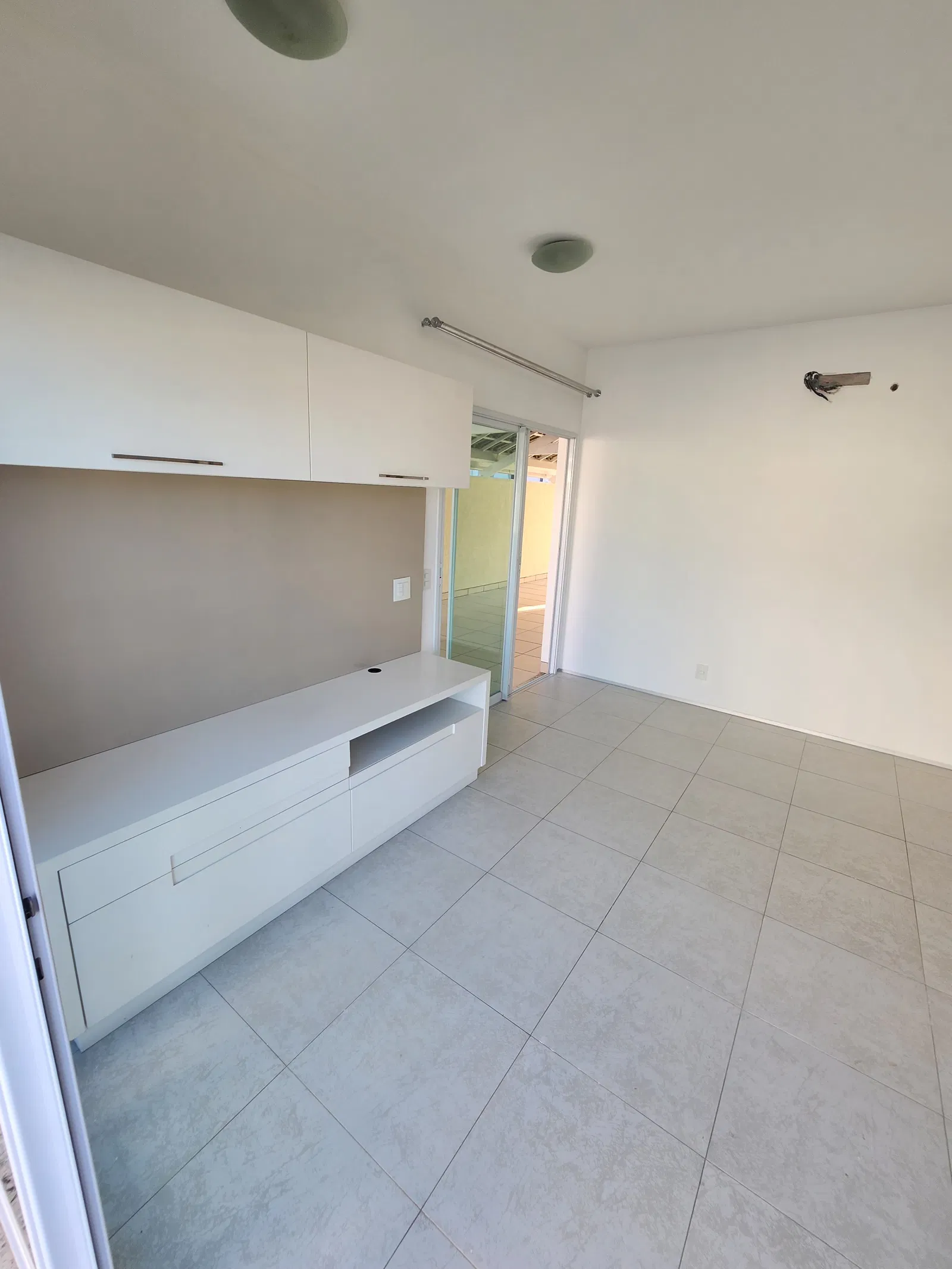Imagem Casa de Condomínio com 3 Quartos à Venda, 277 m²em SAPIRANGA - FORTALEZA Imagem Casa de Condomínio com 3 Quartos à Venda, 277 m²em SAPIRANGA - FORTALEZA