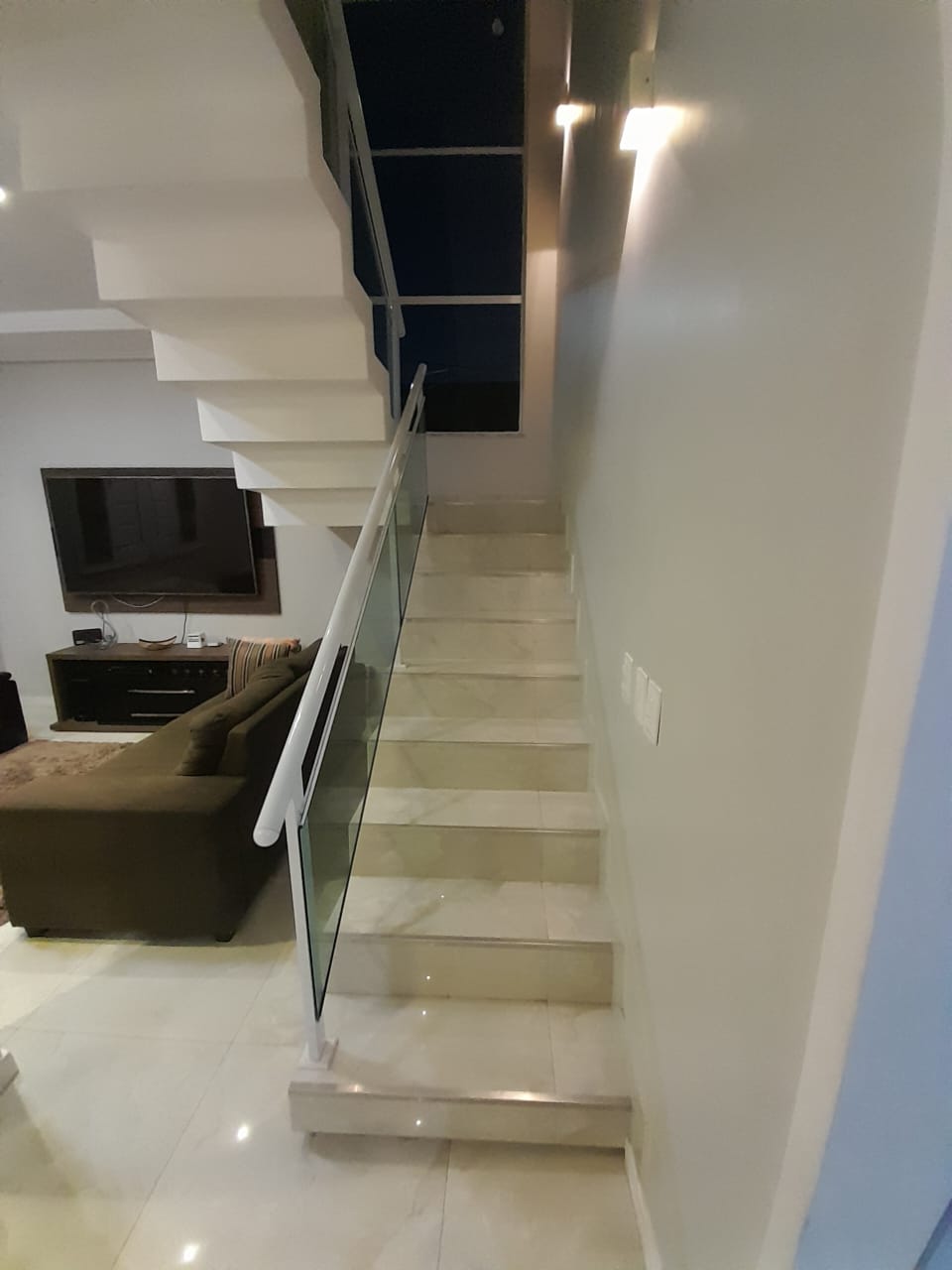 Imagem Casa com 3 Quartos à Venda, 230 m²em Maraponga - Fortaleza Imagem Casa com 3 Quartos à Venda, 230 m²em Maraponga - Fortaleza