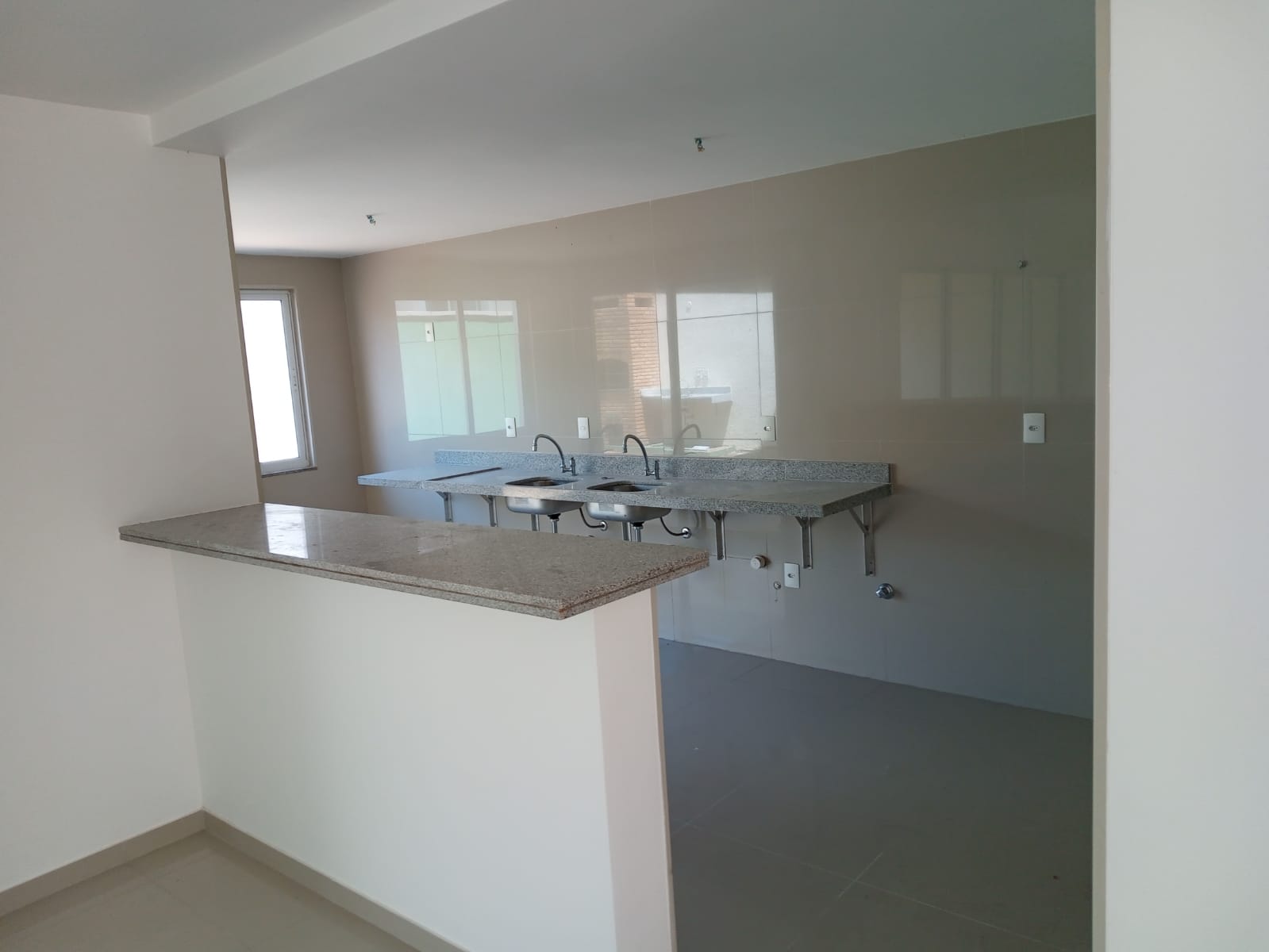 Imagem Casa de Condomínio com 4 Quartos à Venda, 185 m²em Praia do Futuro II - Fortaleza