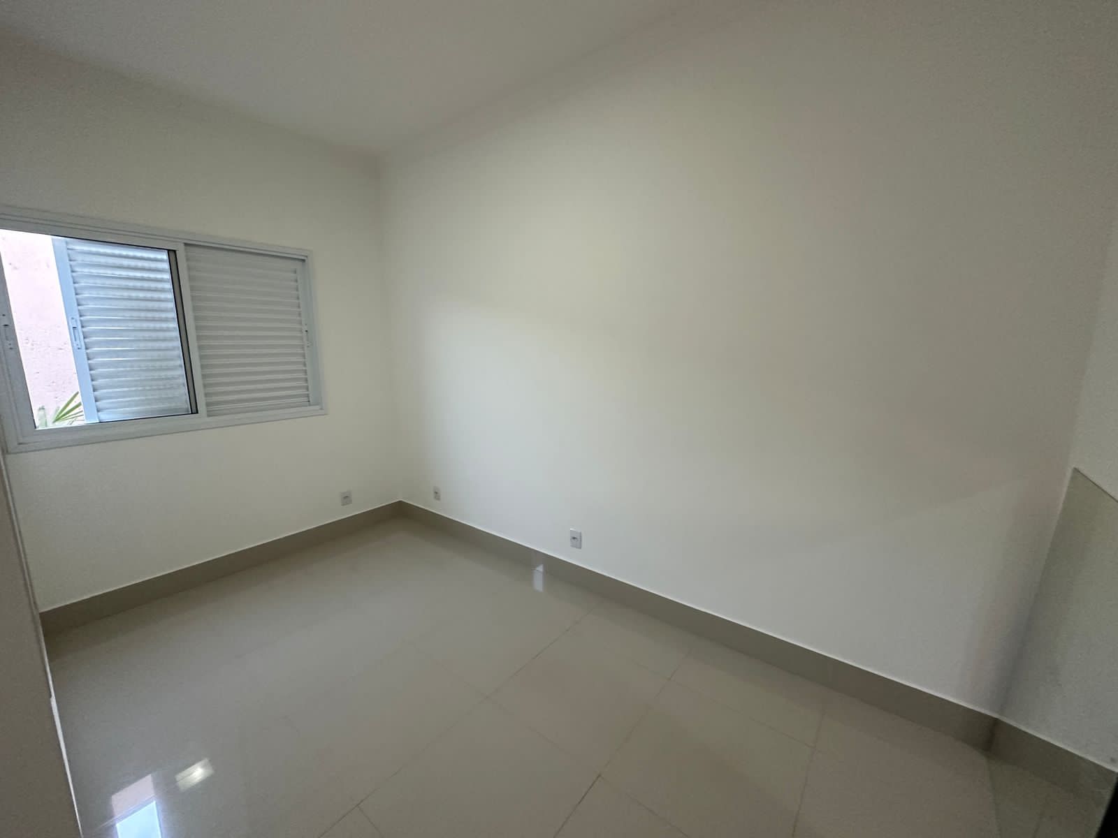 Imagem Casa com 3 Quartos à Venda, 150 m²em Alto Umuarama - Uberlândia Imagem Casa com 3 Quartos à Venda, 150 m²em Alto Umuarama - Uberlândia