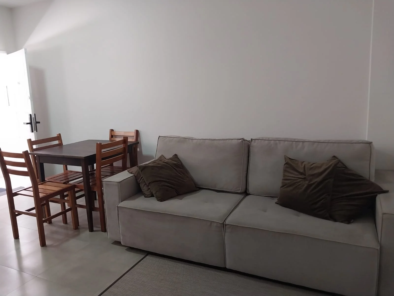 Imagem Apartamento com 2 Quartos à Venda, 75 m²em Centro - Balneário Camboriú Imagem Apartamento com 2 Quartos à Venda, 75 m²em Centro - Balneário Camboriú