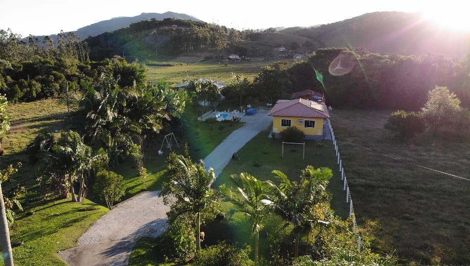 Chácara com 3 Quartos à Venda, 450 m²em Encruzilhada - Biguaçu