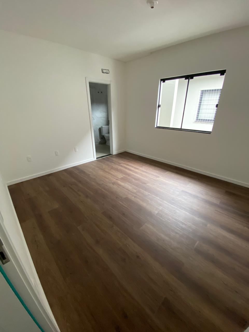 Imagem Sobrado à Venda, 220 m²em Floresta - Joinville