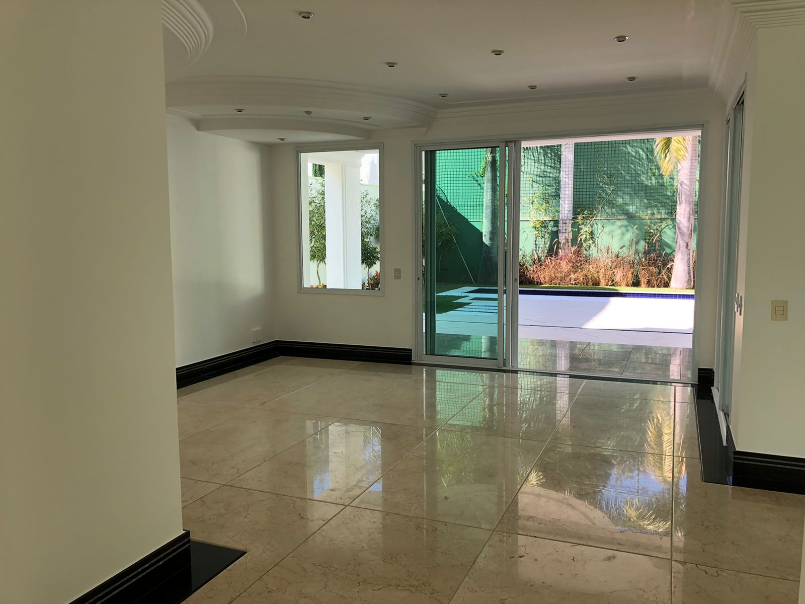 Imagem Casa de Condomínio com 5 Quartos à Venda ou Locação, 662 m²em Tamboré - Santana de Parnaíba Imagem Casa de Condomínio com 5 Quartos à Venda ou Locação, 662 m²em Tamboré - Santana de Parnaíba