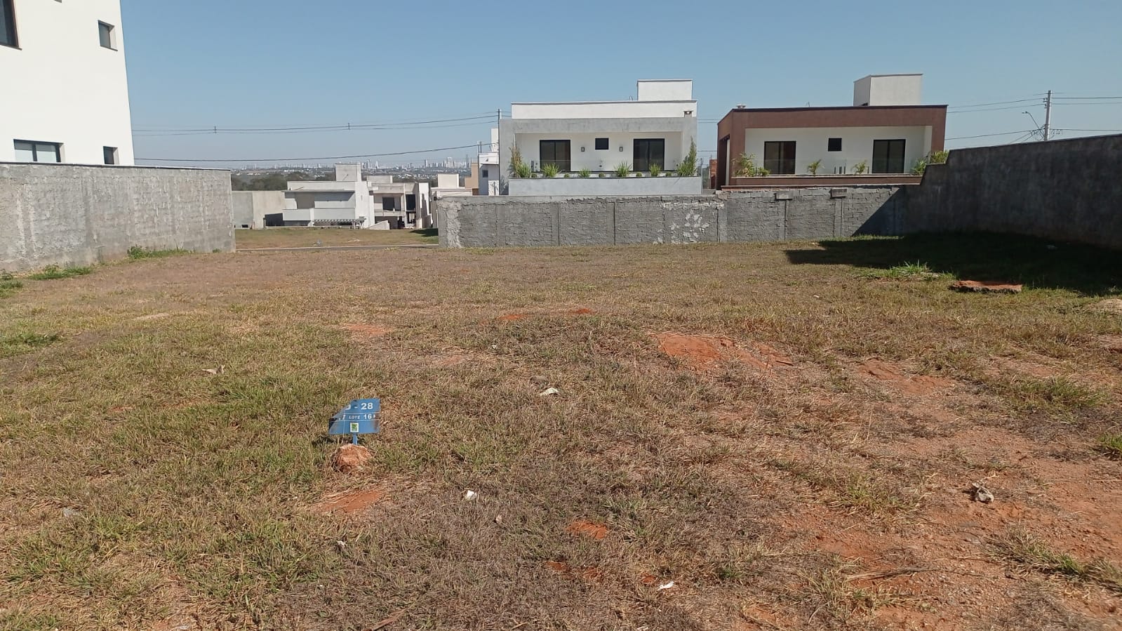 Imagem Terreno à Venda, 270 m²em Jardins Capri - Senador Canedo