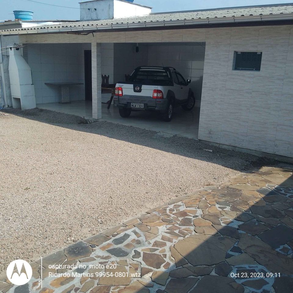 Imagem Casa com 3 Quartos à Venda, 180 m²em Santa Luzia - Criciúma Imagem Casa com 3 Quartos à Venda, 180 m²em Santa Luzia - Criciúma