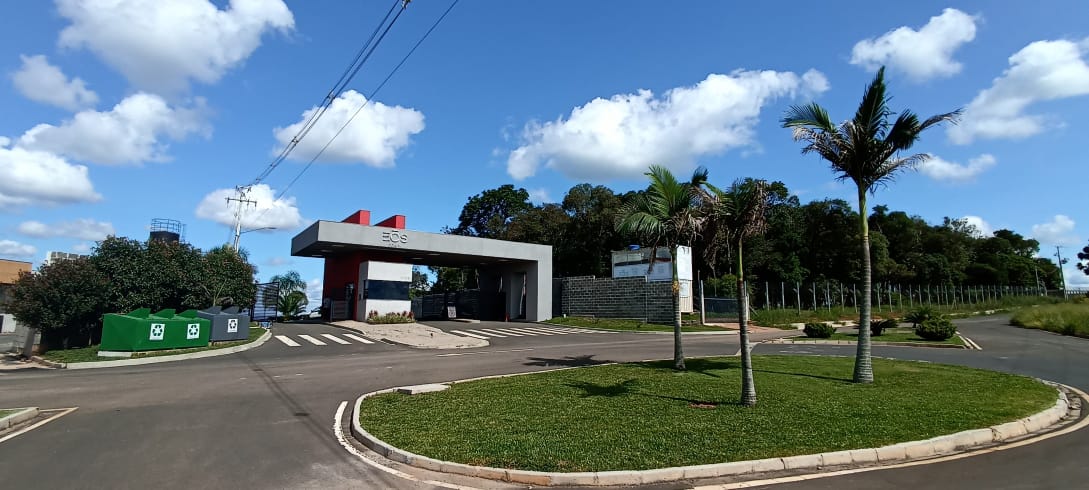 Imagem Terreno à Venda, 270 m²em Contorno - Ponta Grossa Imagem Terreno à Venda, 270 m²em Contorno - Ponta Grossa