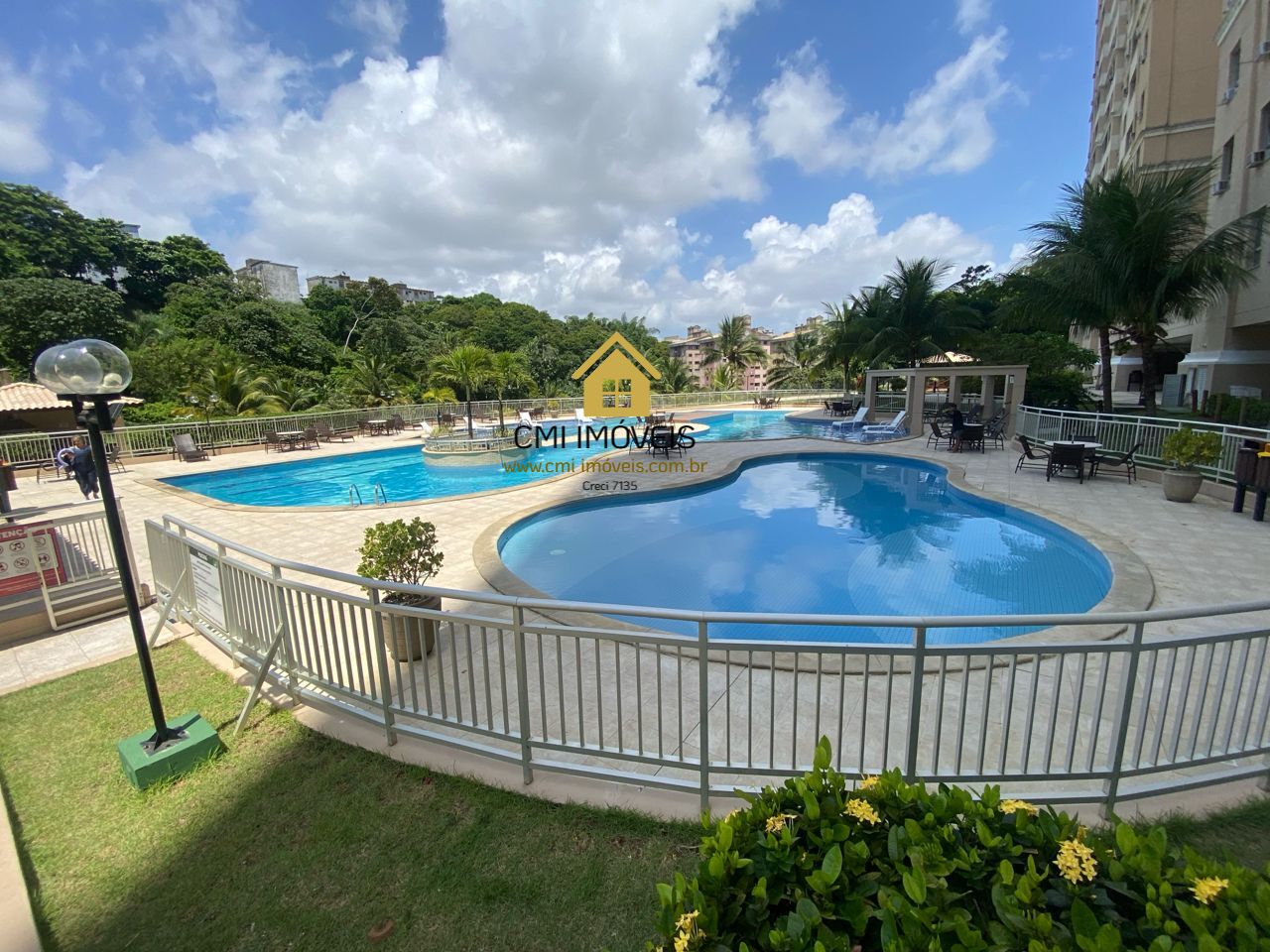 Imagem Apartamento com 2 Quartos à Venda, 64 m² em Imbuí - Salvador