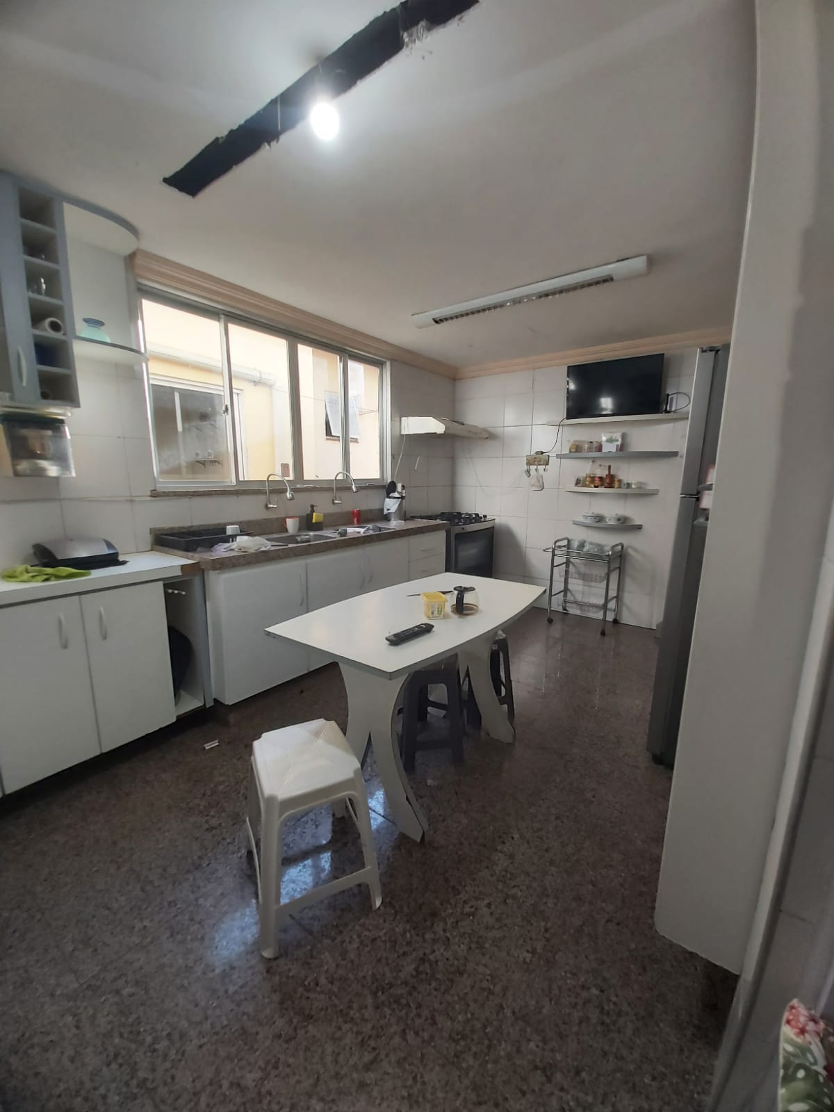 Imagem Casa com 3 Quartos à Venda, 762 m² em Sapiranga-Coité - Fortaleza Imagem Casa com 3 Quartos à Venda, 762 m² em Sapiranga-Coité - Fortaleza