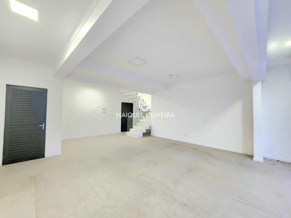 Imagem Casa de Condomínio com 3 Quartos para Alugar, 300 m²em Tomazetti - Santa Maria