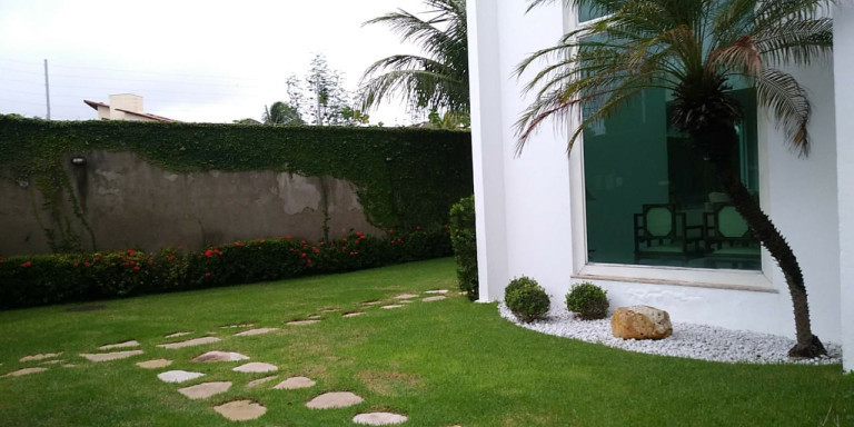 Imagem Sobrado com 4 Quartos à Venda,  em De Lourdes - Fortaleza