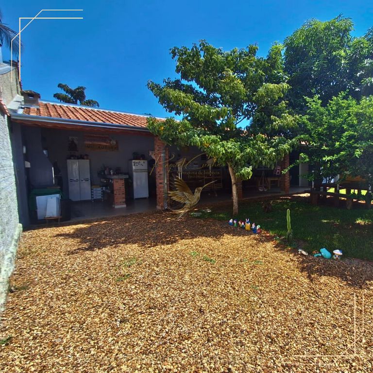 Imagem Imóvel com 2 Quartos para Alugar, 200 m² em Recreio Jardim da Mina (Vitoriana) - Botucatu