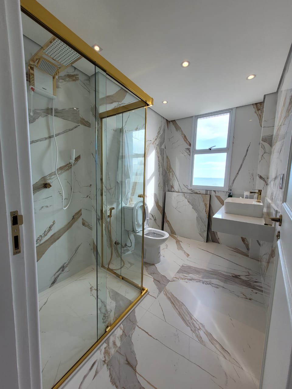 Imagem Apartamento com 2 Quartos à Venda, 85 m²em Aparecida - Santos