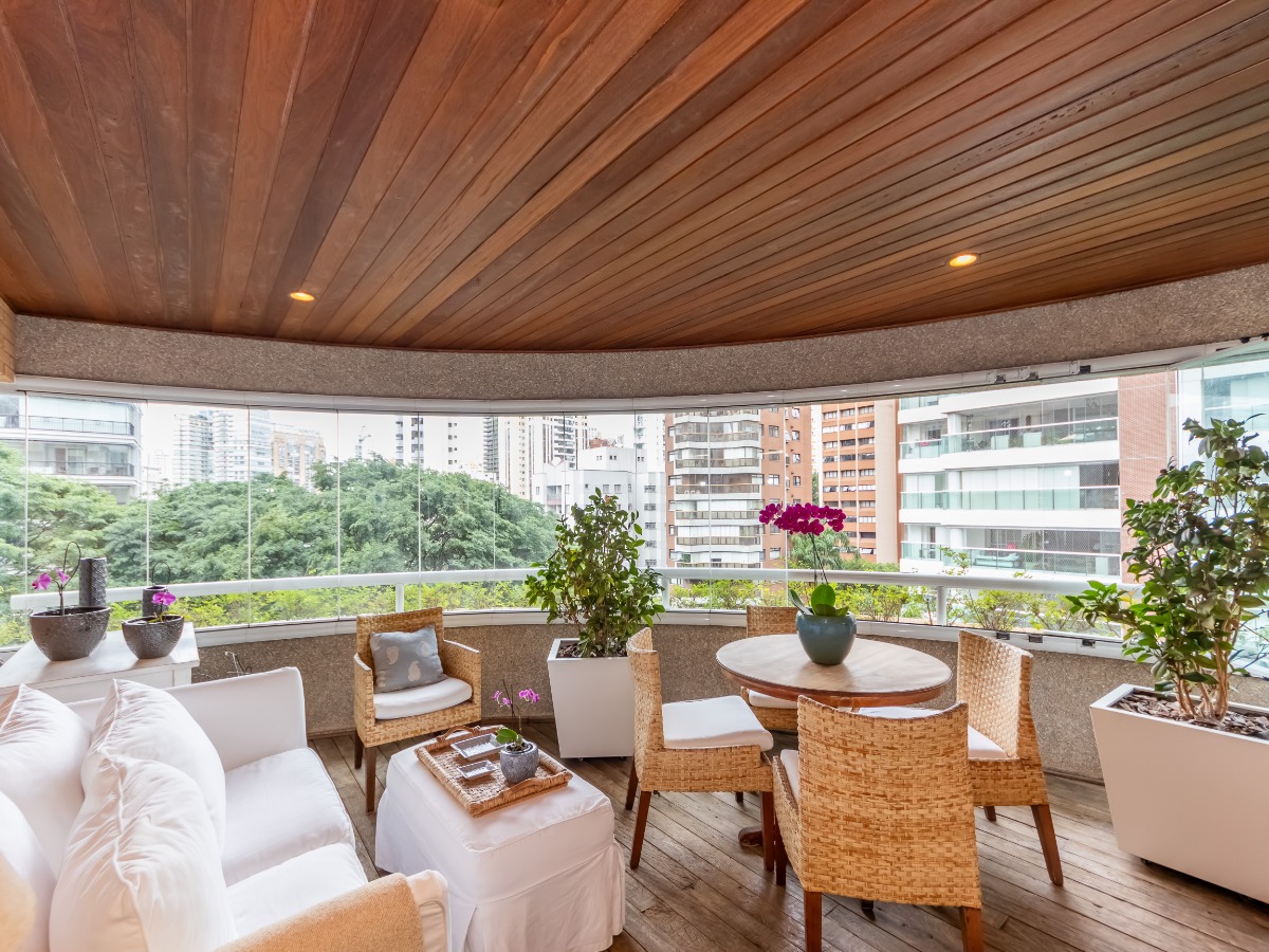 Imagem Apartamento com 3 Quartos à Venda, 243 m² em Vila Uberabinha - São Paulo
