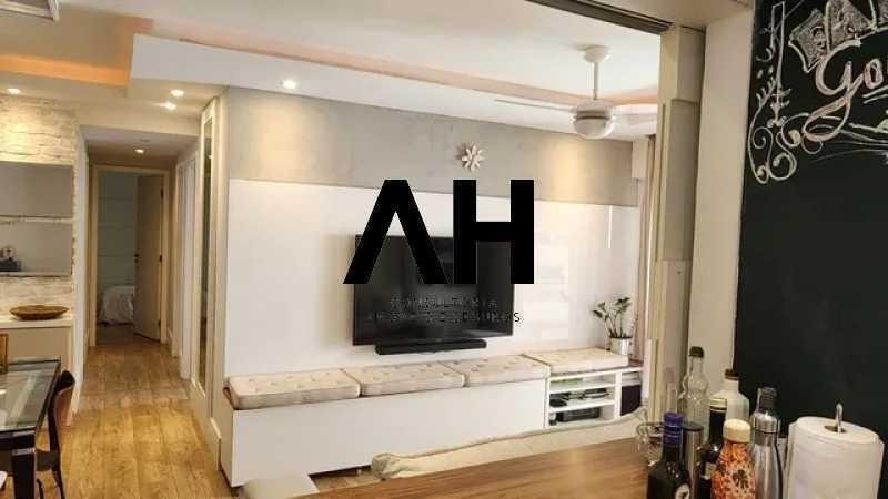Imagem Apartamento com 3 Quartos à Venda, 96 m²em Santa Rosa - Niterói Imagem Apartamento com 3 Quartos à Venda, 96 m²em Santa Rosa - Niterói