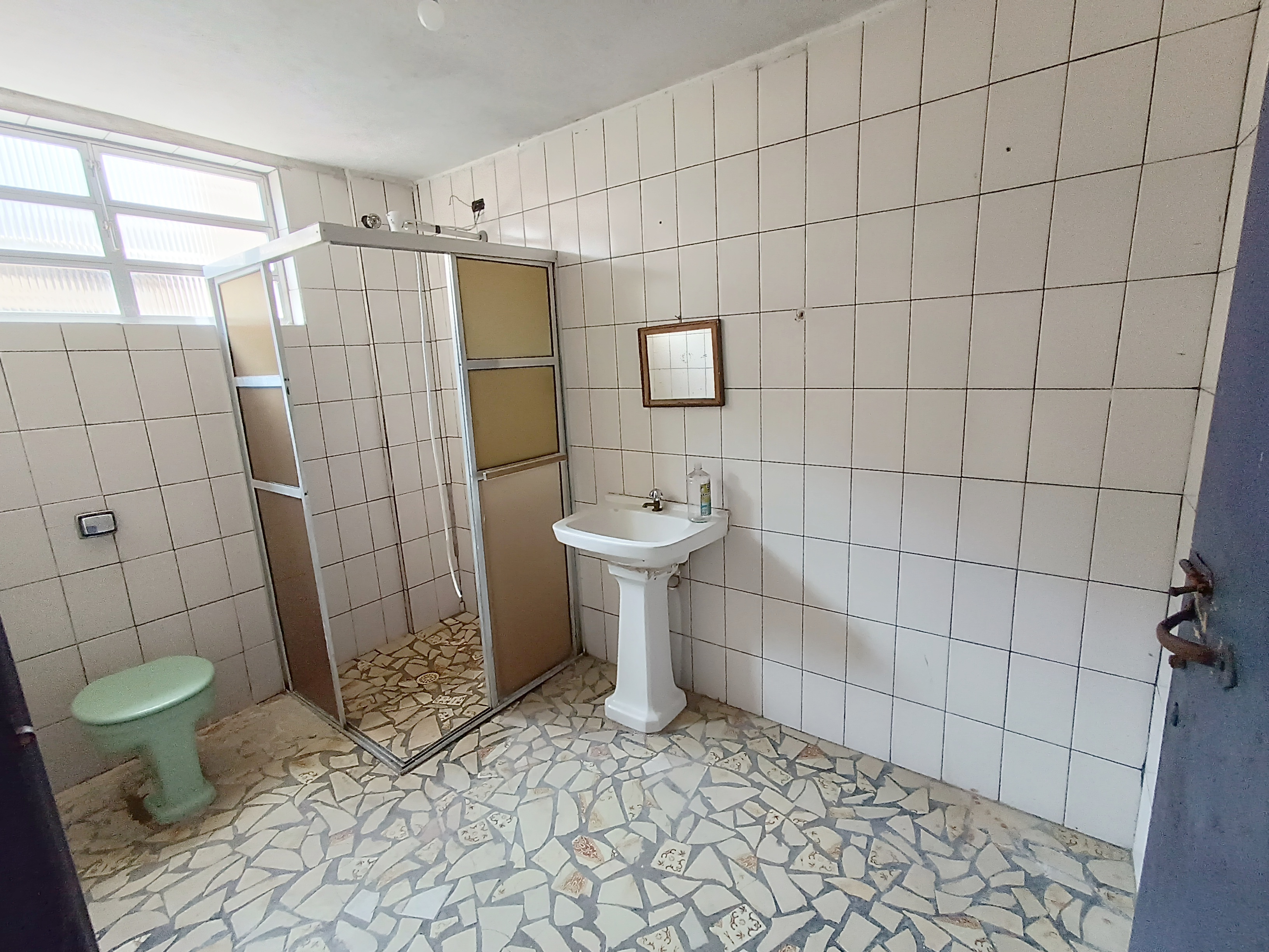 Imagem Galpão à Venda ou Locação, 255 m² em Estuário - Santos Imagem Galpão à Venda ou Locação, 255 m² em Estuário - Santos
