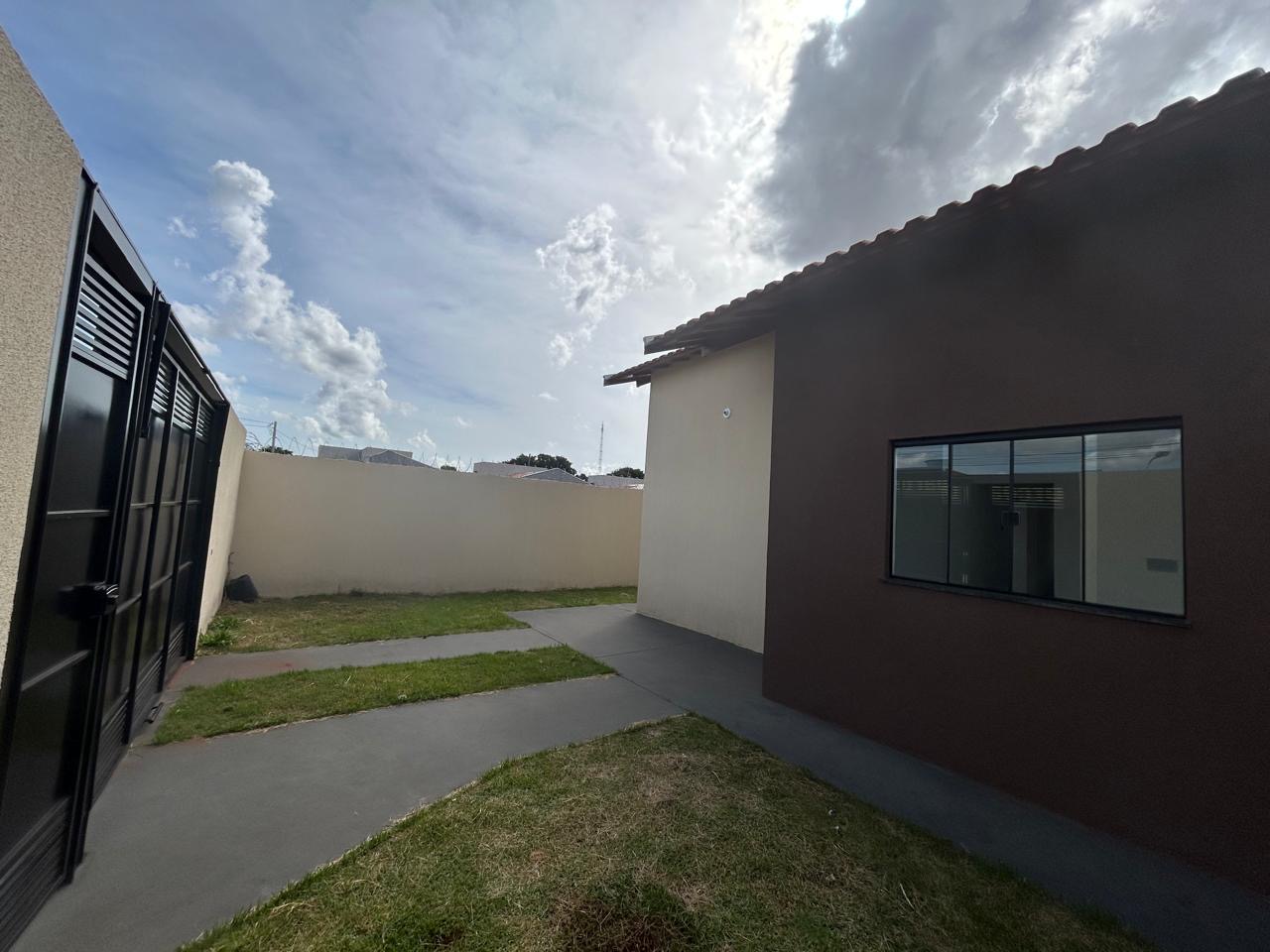 Imagem Casa com 2 Quartos à Venda, 57 m² em Vila Marcos Roberto - Campo Grande