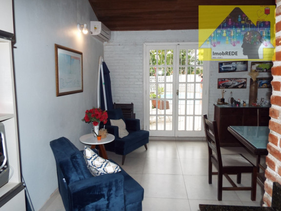 Imagem Casa com 2 Quartos à Venda, 120 m² em Laranjal - Pelotas