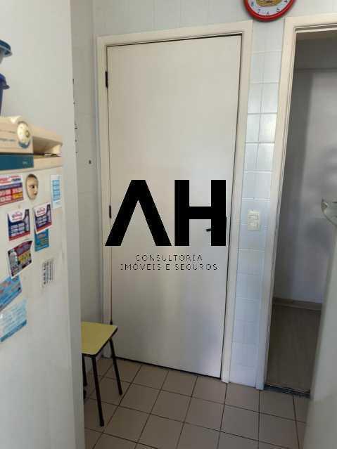 Imagem Apartamento com 3 Quartos à Venda, 85 m²em Santa Rosa - Niterói