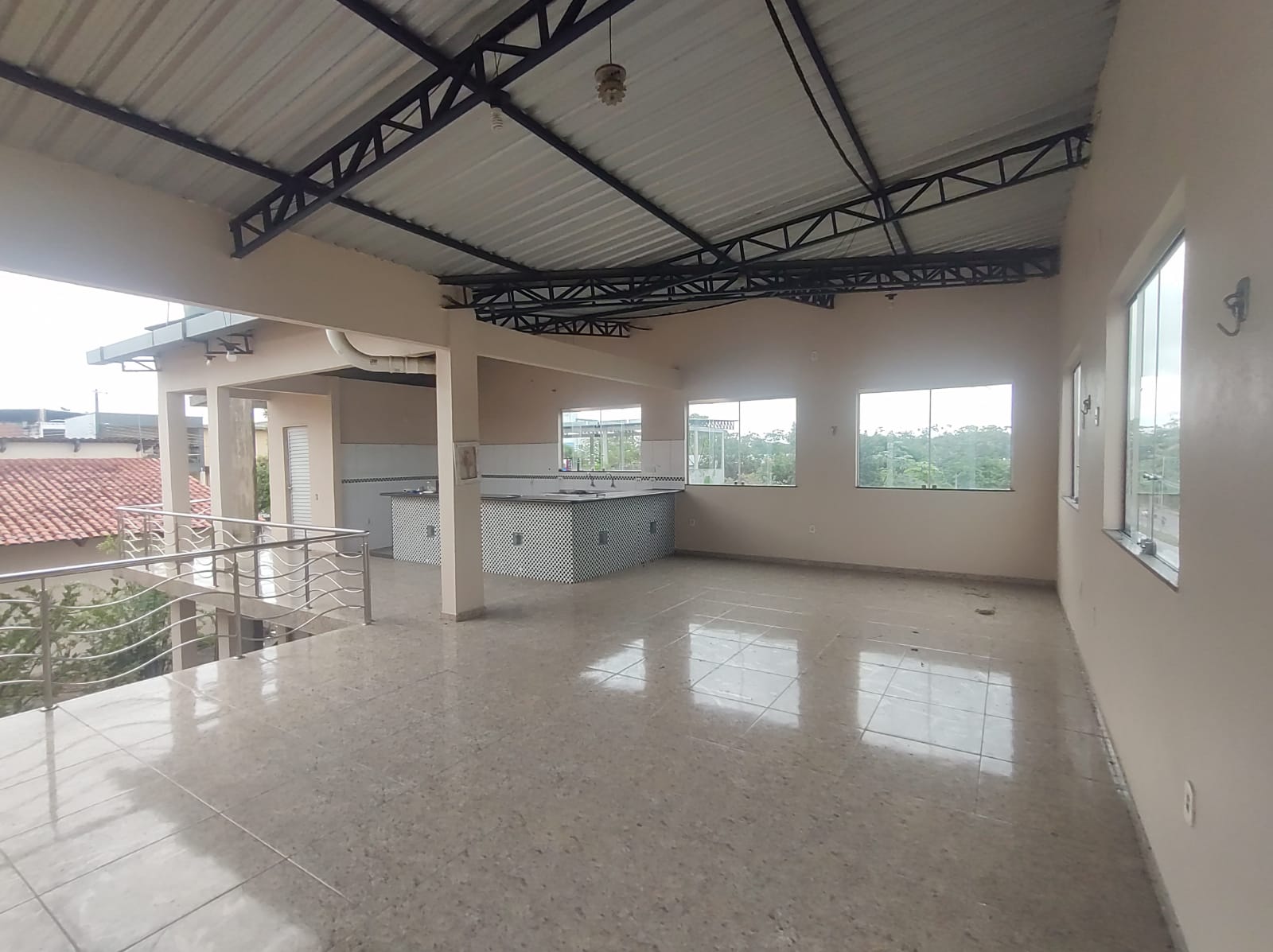Imagem Casa com 4 Quartos à Venda, 400 m² em Novo Aleixo - Manaus Imagem Casa com 4 Quartos à Venda, 400 m² em Novo Aleixo - Manaus