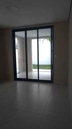 Imagem Casa com 3 Quartos à Venda, 165 m² em Vila Nova Socorro - Mogi das Cruzes Imagem Casa com 3 Quartos à Venda, 165 m² em Vila Nova Socorro - Mogi das Cruzes
