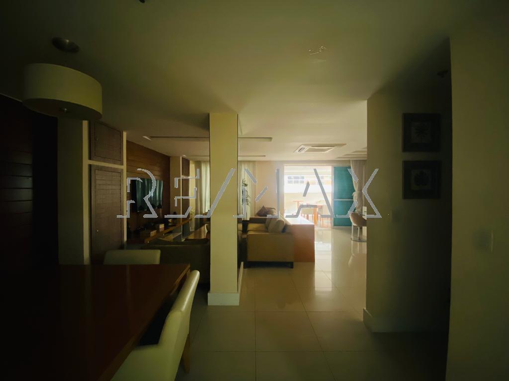 Imagem Apartamento com 3 Quartos à Venda, 240 m²em Icaraí - Niterói