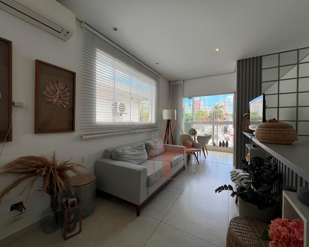 Casa com 2 Quartos à Venda, 80 m² em Embaré - Santos