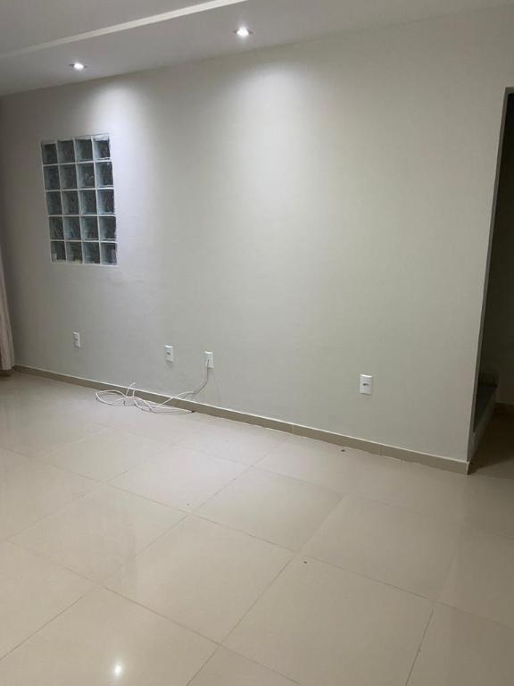 Imagem Casa com 4 Quartos à Venda ou Locação, 180 m²em Barra de Jangada - Jaboatão dos Guararapes Imagem Casa com 4 Quartos à Venda ou Locação, 180 m²em Barra de Jangada - Jaboatão dos Guararapes