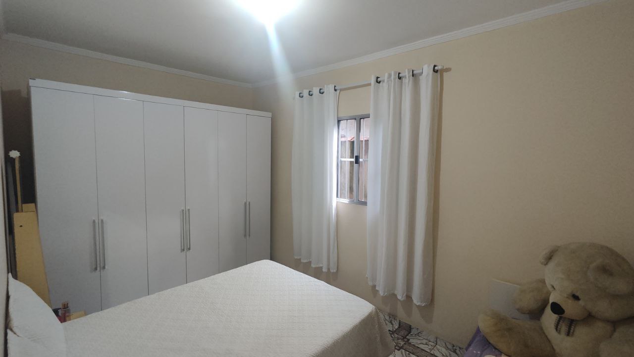 Imagem Casa com 3 Quartos à Venda, 132 m²em Jardim Nova República - Cubatão Imagem Casa com 3 Quartos à Venda, 132 m²em Jardim Nova República - Cubatão