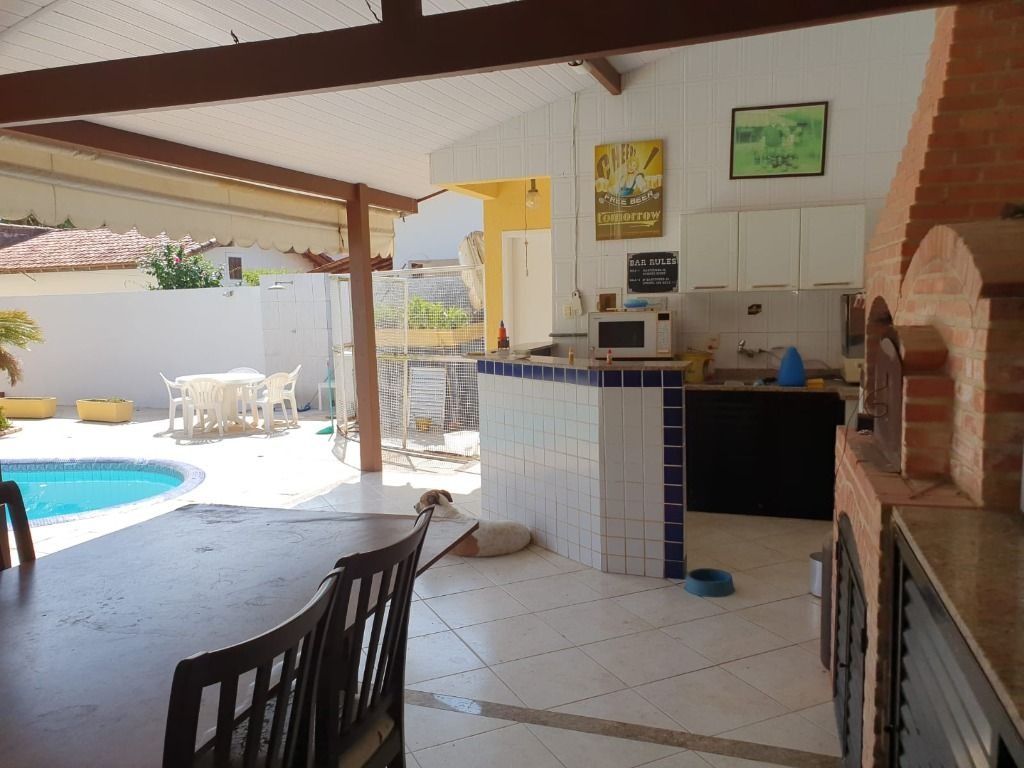 Imagem Casa com 3 Quartos à Venda, 226 m² em Badu - Niterói Imagem Casa com 3 Quartos à Venda, 226 m² em Badu - Niterói