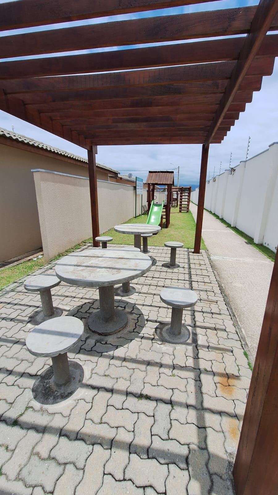 Imagem Casa com 2 Quartos à Venda, 44 m²em Vila São Benedito - Pindamonhangaba Imagem Casa com 2 Quartos à Venda, 44 m²em Vila São Benedito - Pindamonhangaba