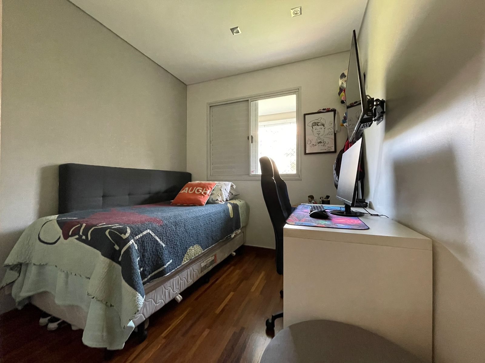 Imagem Apartamento com 3 Quartos à Venda, 77 m² em Jardim Ester - São Paulo