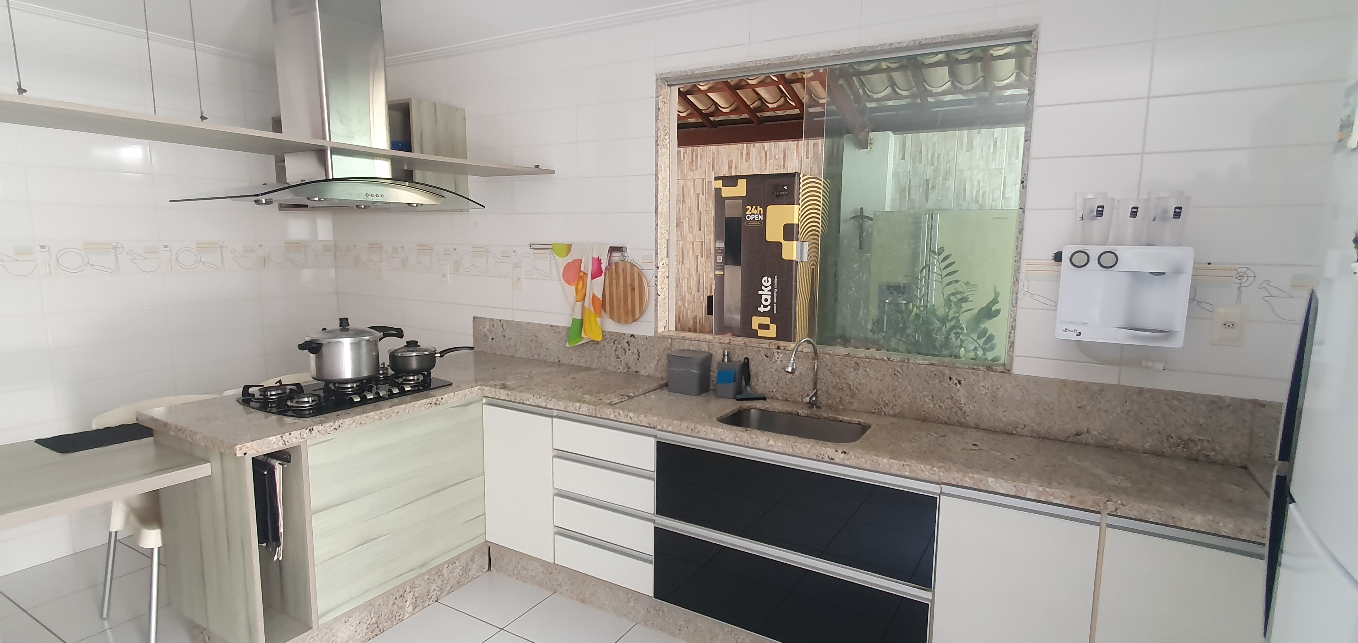 Imagem Casa de Condomínio com 5 Quartos à Venda, 300 m²em Buraquinho - Lauro de Freitas Imagem Casa de Condomínio com 5 Quartos à Venda, 300 m²em Buraquinho - Lauro de Freitas
