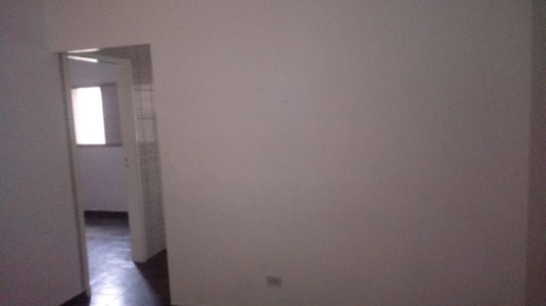 Imagem Apartamento com 1 Quarto para Alugar,  em Vila Santa Lúcia - Carapicuíba