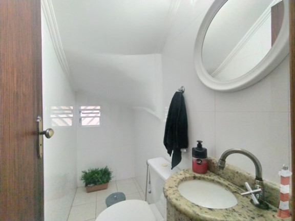 Imagem Sobrado com 3 Quartos à Venda, 250 m² em Vila Valença - São Vicente Imagem Sobrado com 3 Quartos à Venda, 250 m² em Vila Valença - São Vicente