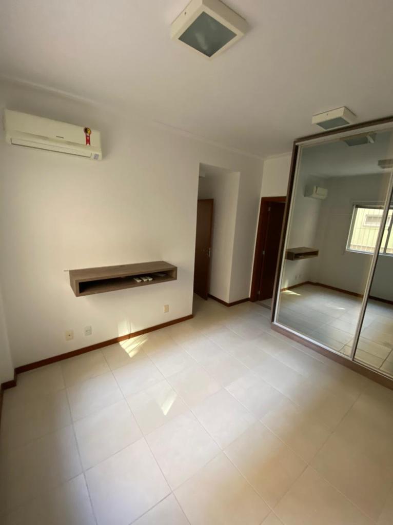 Imagem Apartamento com 3 Quartos à Venda, 274 m²em Meia Praia - Itapema Imagem Apartamento com 3 Quartos à Venda, 274 m²em Meia Praia - Itapema