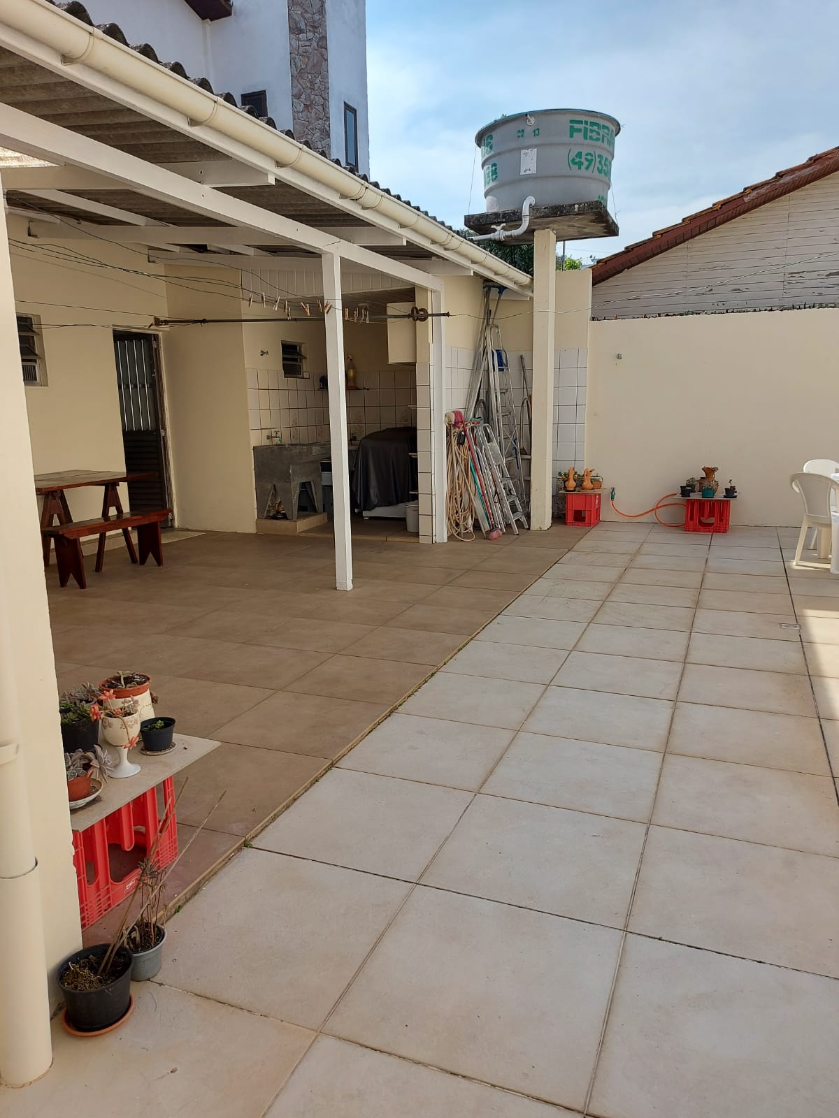 Imagem Casa com 4 Quartos à Venda, 330 m²em Coqueiros - Florianópolis