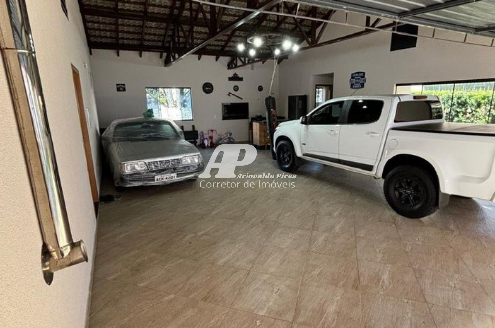 Imagem Casa com 3 Quartos à Venda, 259 m²em Orfãs - Ponta Grossa Imagem Casa com 3 Quartos à Venda, 259 m²em Orfãs - Ponta Grossa