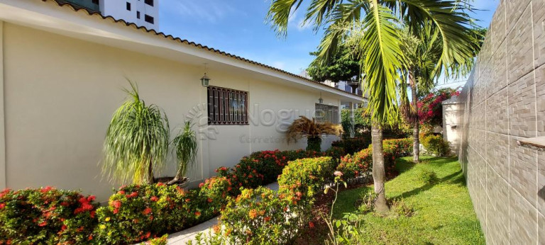Imagem Casa com 4 Quartos à Venda, 317 m² em Imbiribeira - Recife