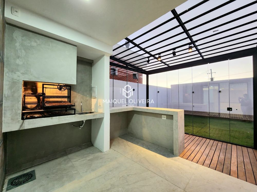 Imagem Casa de Condomínio com 3 Quartos para Alugar, 300 m²em Tomazetti - Santa Maria