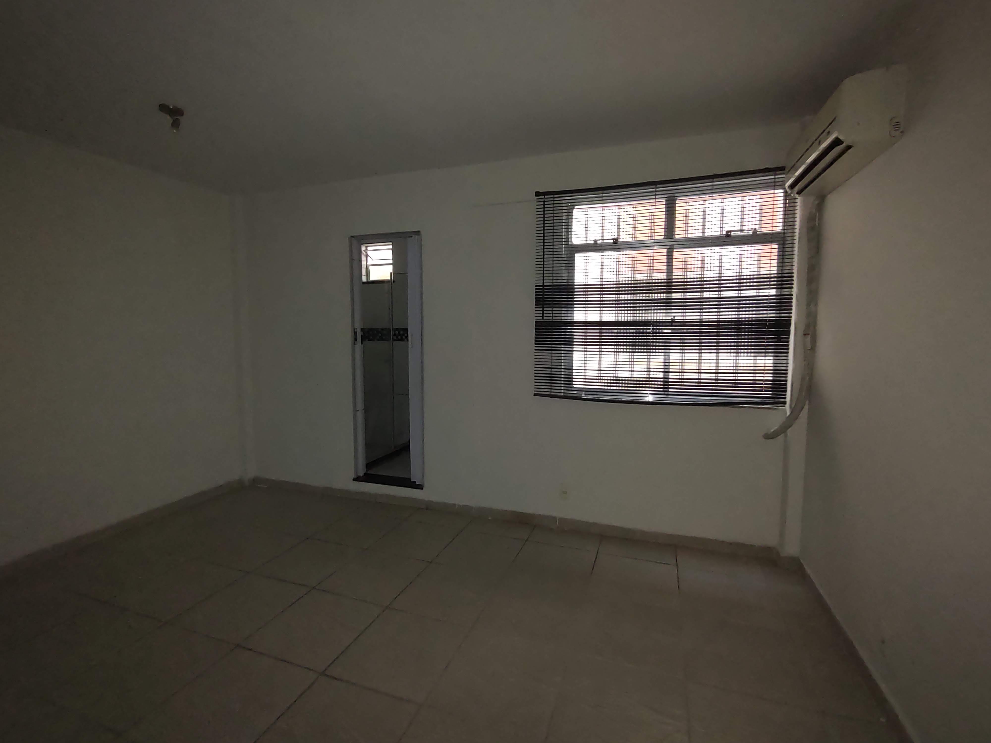 Imagem Apartamento com 3 Quartos para Alugar, 120 m²em Portuguesa - Rio de Janeiro