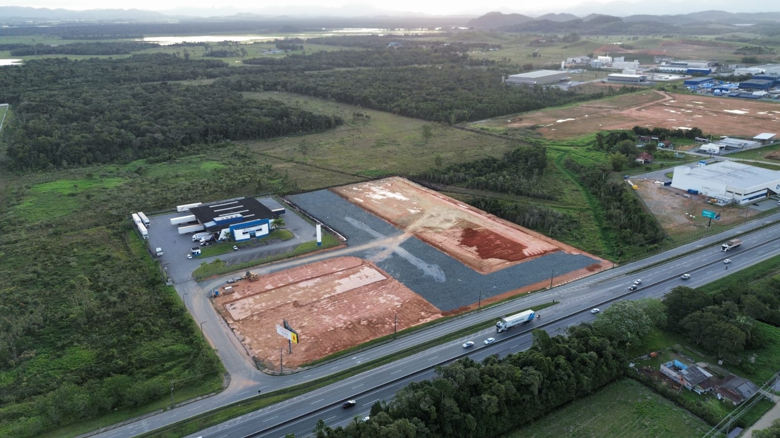 Imagem Galpão para Alugar, 1.485 m² em Araquari - Araquari