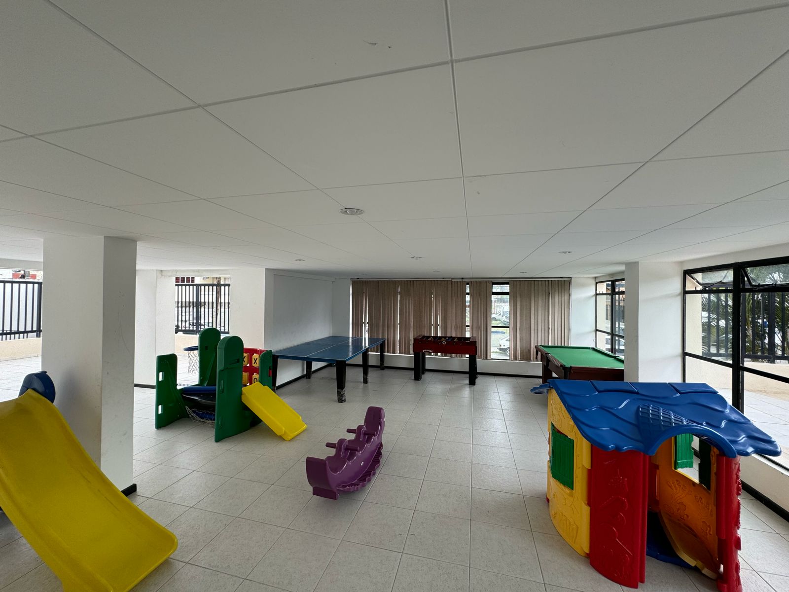 Imagem Apartamento com 4 Quartos à Venda, 150 m²em Salgado Filho - Aracaju