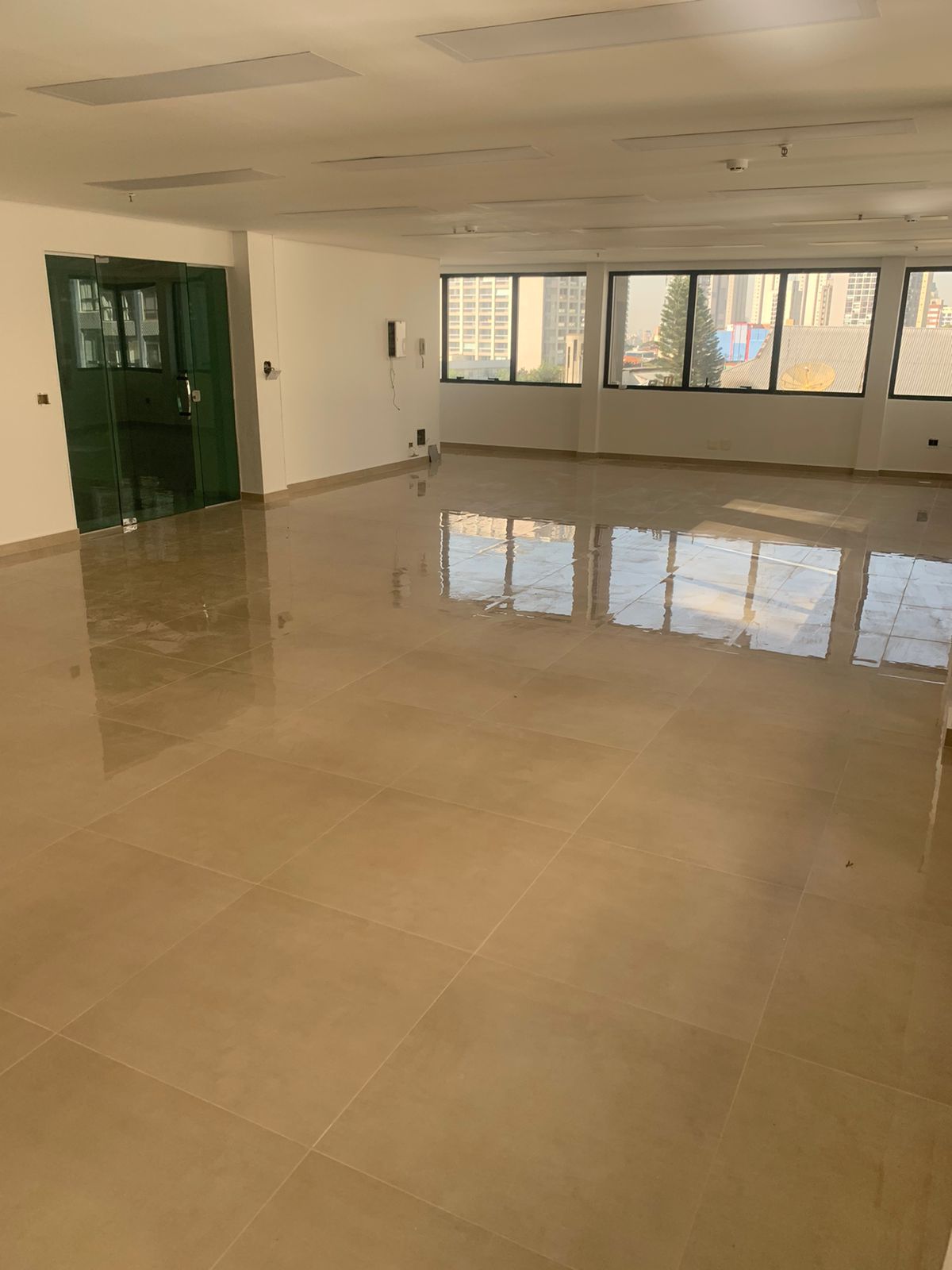 Imagem Sala Comercial para Alugar, 103 m²em Vila Mariana - São Paulo Imagem Sala Comercial para Alugar, 103 m²em Vila Mariana - São Paulo