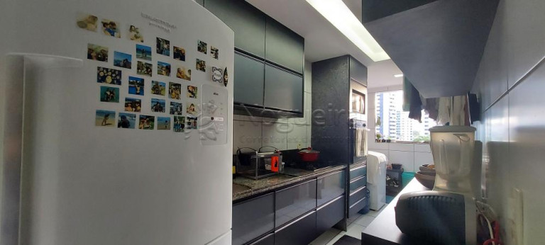 Imagem Apartamento com 2 Quartos à Venda, 79 m²em Casa Amarela - Recife