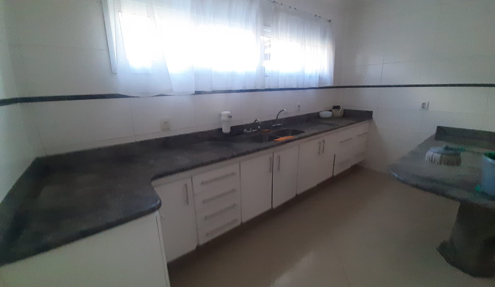 Imagem Casa de Condomínio com 4 Quartos à Venda, 300 m²em Medeiros - Jundiaí