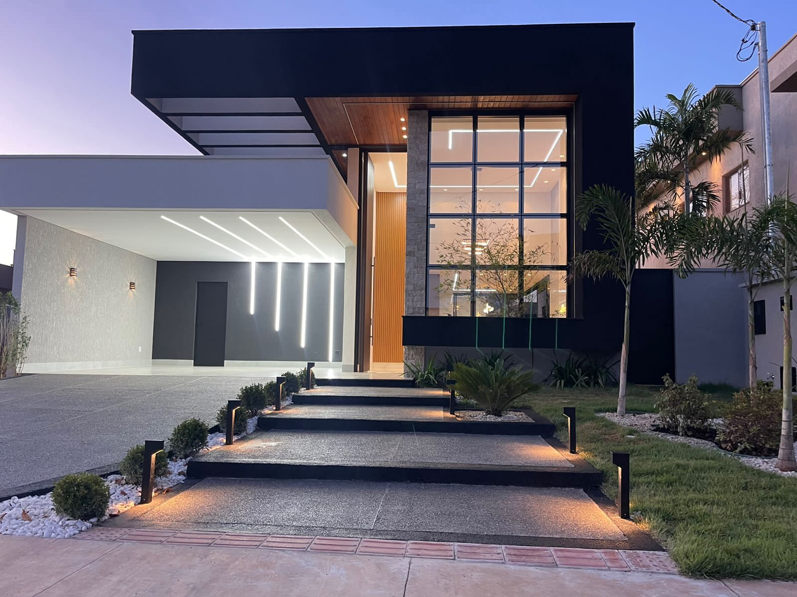 Casa de Condomínio com 3 Quartos à Venda, 166 m²em Parqville Pinheiros - Aparecida de Goiânia