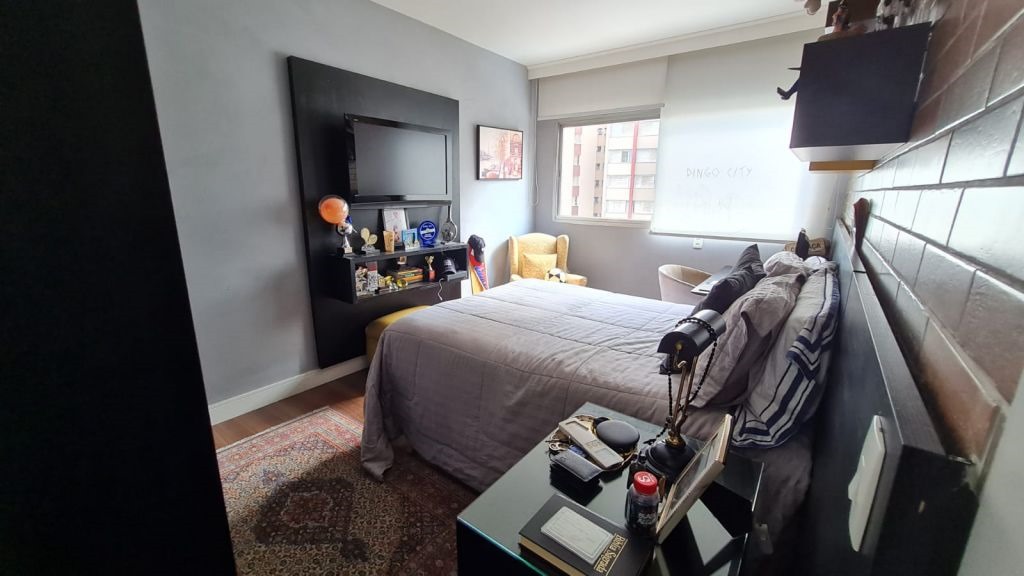 Imagem Apartamento com 4 Quartos à Venda, 210 m²em Indianópolis - São Paulo